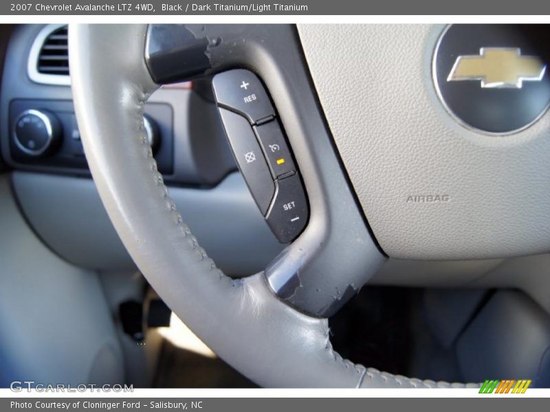 Black / Dark Titanium/Light Titanium 2007 Chevrolet Avalanche LTZ 4WD
