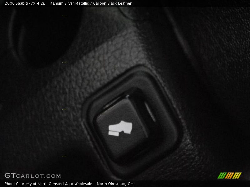 Titanium Silver Metallic / Carbon Black Leather 2006 Saab 9-7X 4.2i