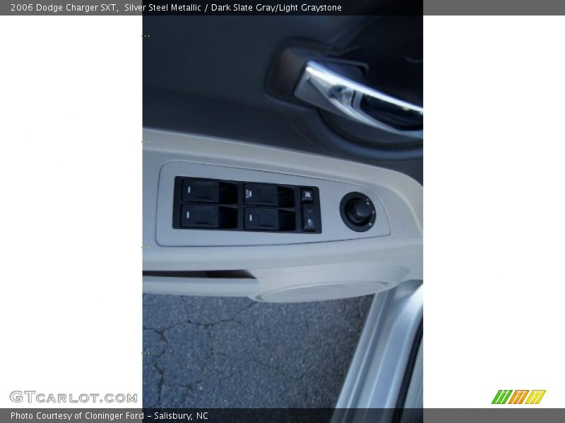 Silver Steel Metallic / Dark Slate Gray/Light Graystone 2006 Dodge Charger SXT