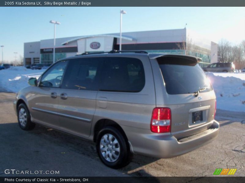 Silky Beige Metallic / Beige 2005 Kia Sedona LX