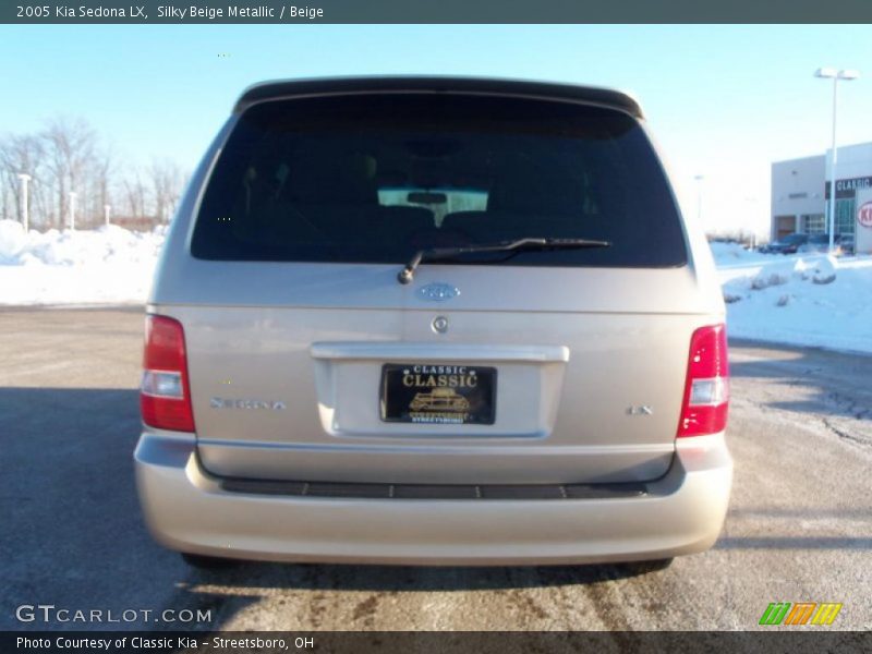 Silky Beige Metallic / Beige 2005 Kia Sedona LX