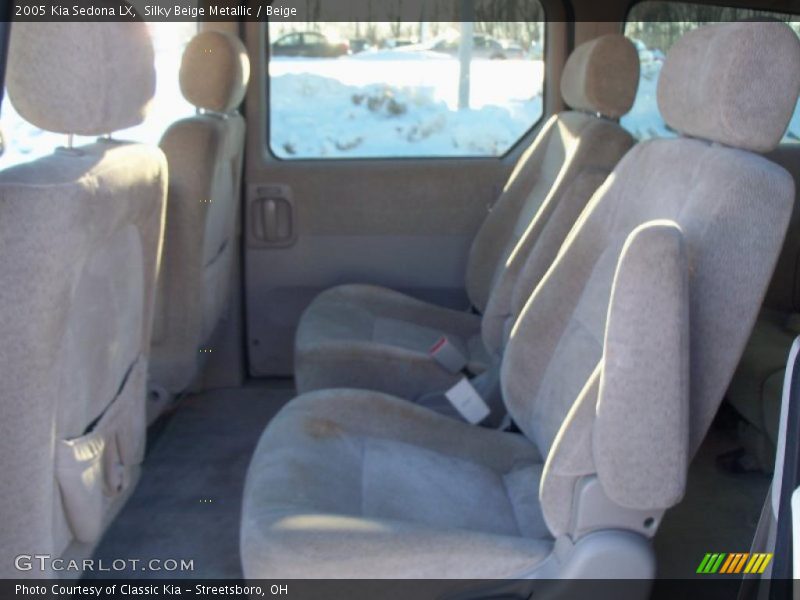Silky Beige Metallic / Beige 2005 Kia Sedona LX