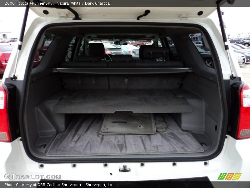 Natural White / Dark Charcoal 2006 Toyota 4Runner SR5