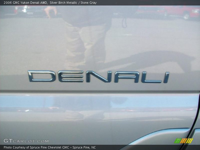 Silver Birch Metallic / Stone Gray 2006 GMC Yukon Denali AWD
