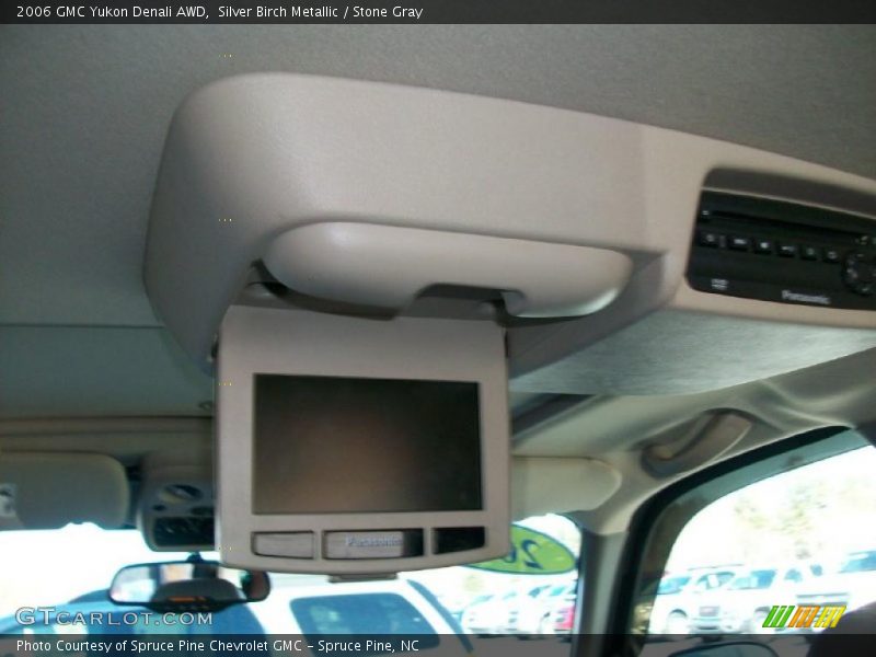 Silver Birch Metallic / Stone Gray 2006 GMC Yukon Denali AWD