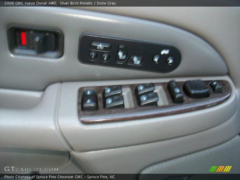 Silver Birch Metallic / Stone Gray 2006 GMC Yukon Denali AWD