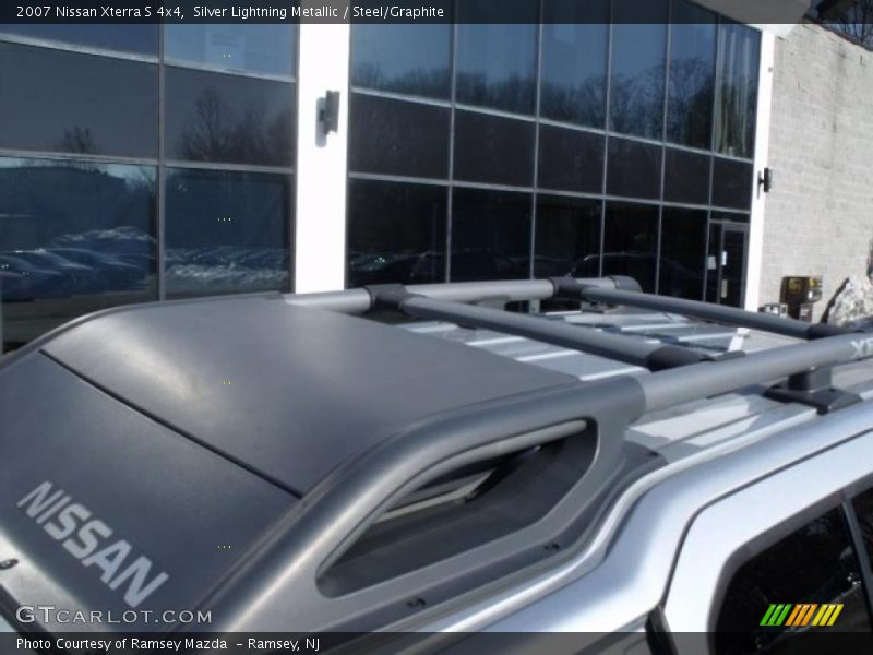 Silver Lightning Metallic / Steel/Graphite 2007 Nissan Xterra S 4x4