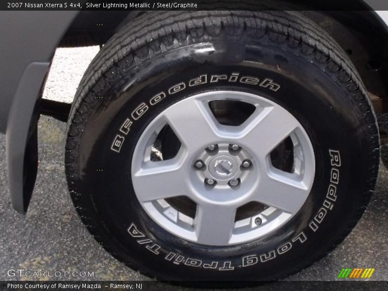 Silver Lightning Metallic / Steel/Graphite 2007 Nissan Xterra S 4x4