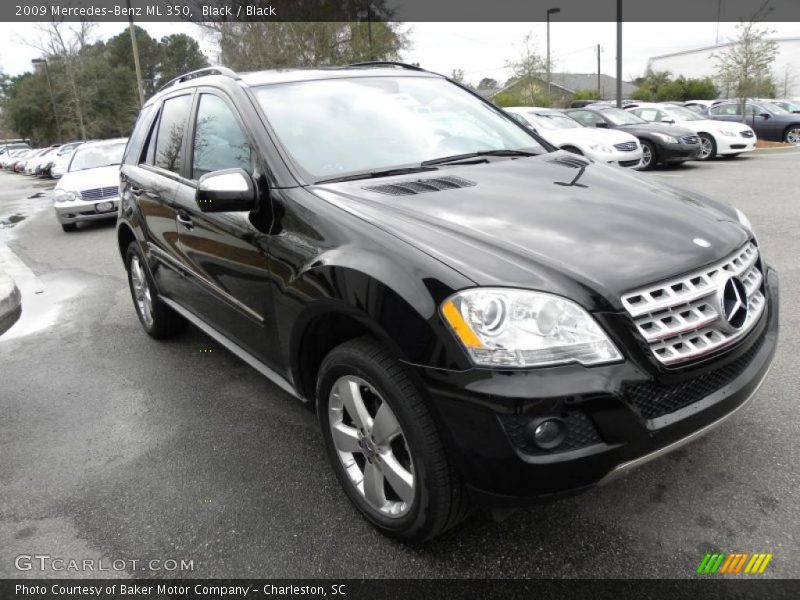 Front 3/4 View of 2009 ML 350