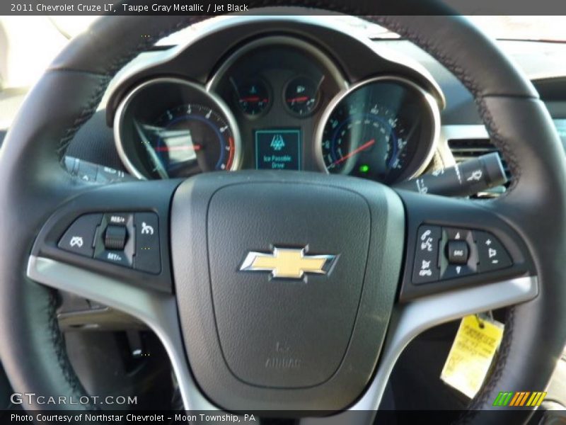 Taupe Gray Metallic / Jet Black 2011 Chevrolet Cruze LT