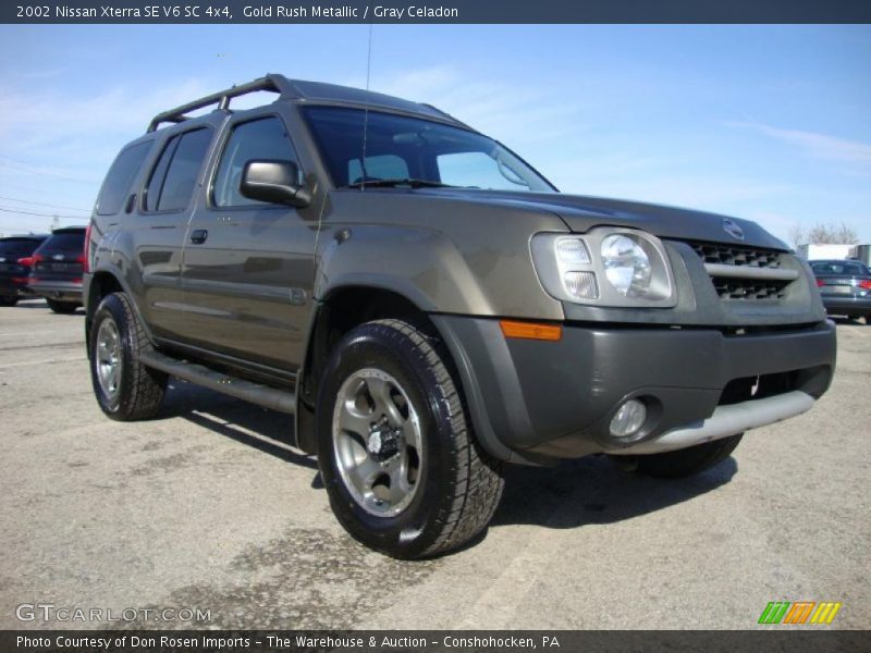 Front 3/4 View of 2002 Xterra SE V6 SC 4x4