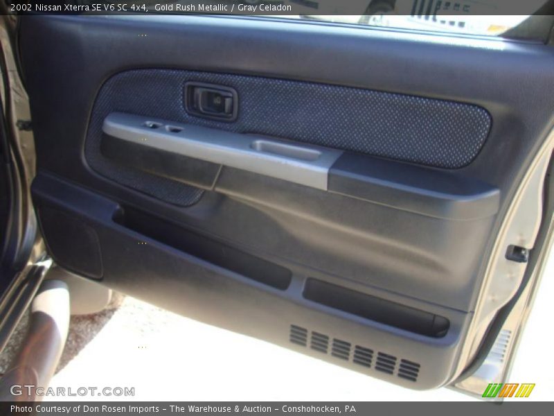 Gold Rush Metallic / Gray Celadon 2002 Nissan Xterra SE V6 SC 4x4