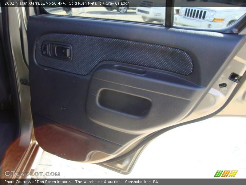 Gold Rush Metallic / Gray Celadon 2002 Nissan Xterra SE V6 SC 4x4