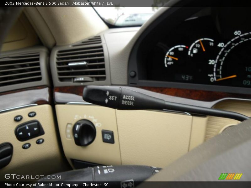 Controls of 2003 S 500 Sedan