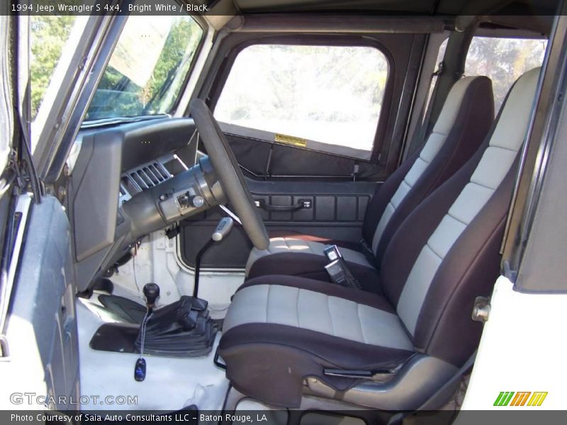 Bright White / Black 1994 Jeep Wrangler S 4x4