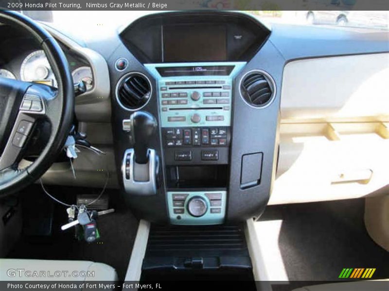Nimbus Gray Metallic / Beige 2009 Honda Pilot Touring