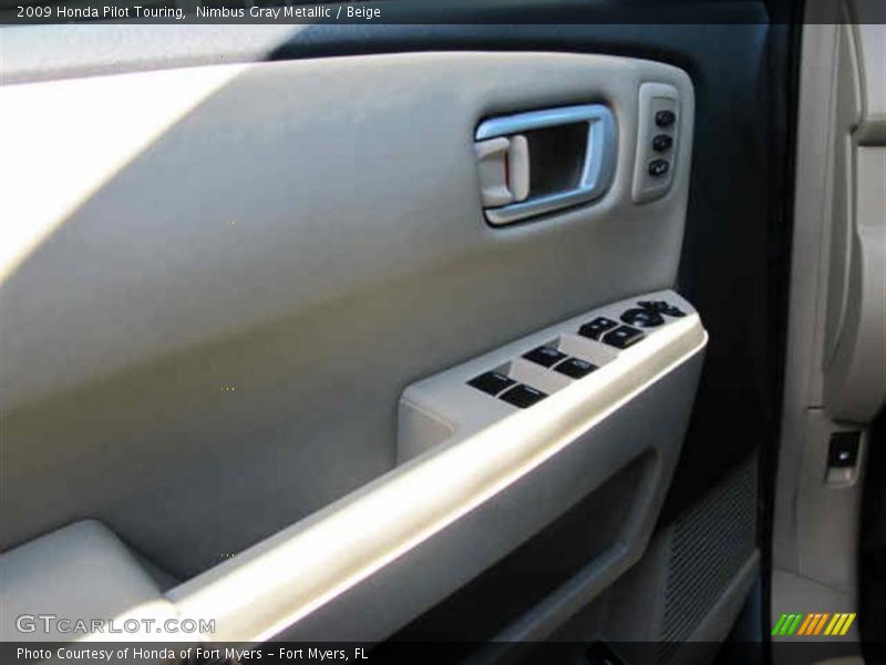 Nimbus Gray Metallic / Beige 2009 Honda Pilot Touring