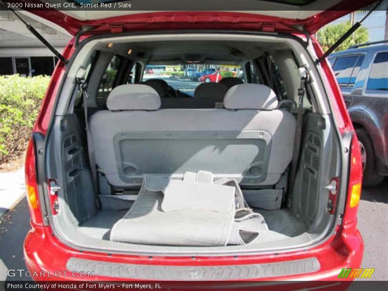Sunset Red / Slate 2000 Nissan Quest GXE