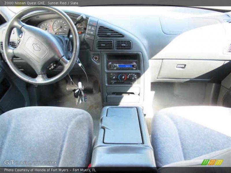 Sunset Red / Slate 2000 Nissan Quest GXE