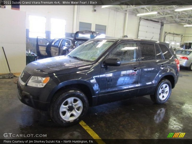 White Water Pearl / Black 2011 Suzuki Grand Vitara Premium 4x4