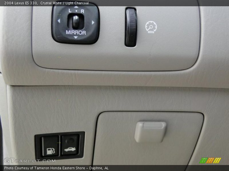 Crystal White / Light Charcoal 2004 Lexus ES 330