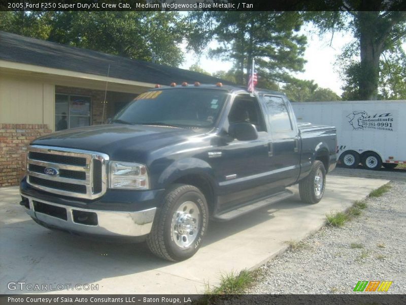 Medium Wedgewood Blue Metallic / Tan 2005 Ford F250 Super Duty XL Crew Cab
