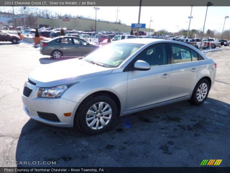 Silver Ice Metallic / Jet Black 2011 Chevrolet Cruze LT