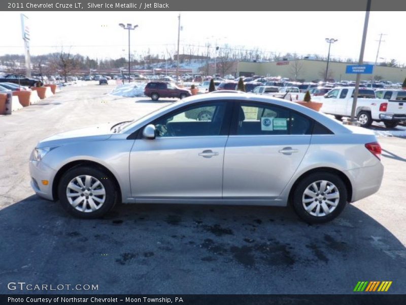 Silver Ice Metallic / Jet Black 2011 Chevrolet Cruze LT