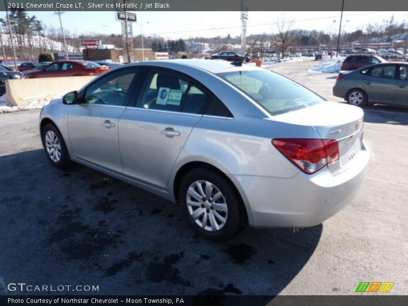 Silver Ice Metallic / Jet Black 2011 Chevrolet Cruze LT
