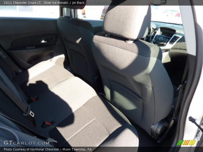 Silver Ice Metallic / Jet Black 2011 Chevrolet Cruze LT