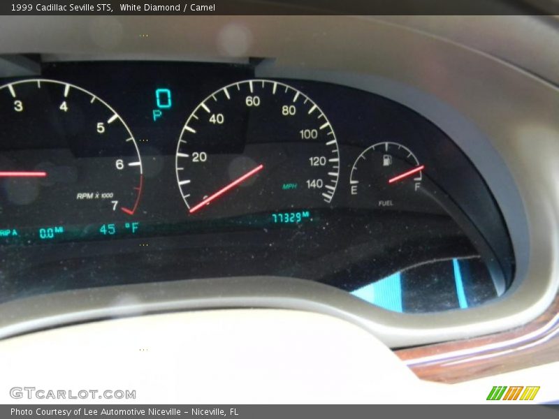 White Diamond / Camel 1999 Cadillac Seville STS