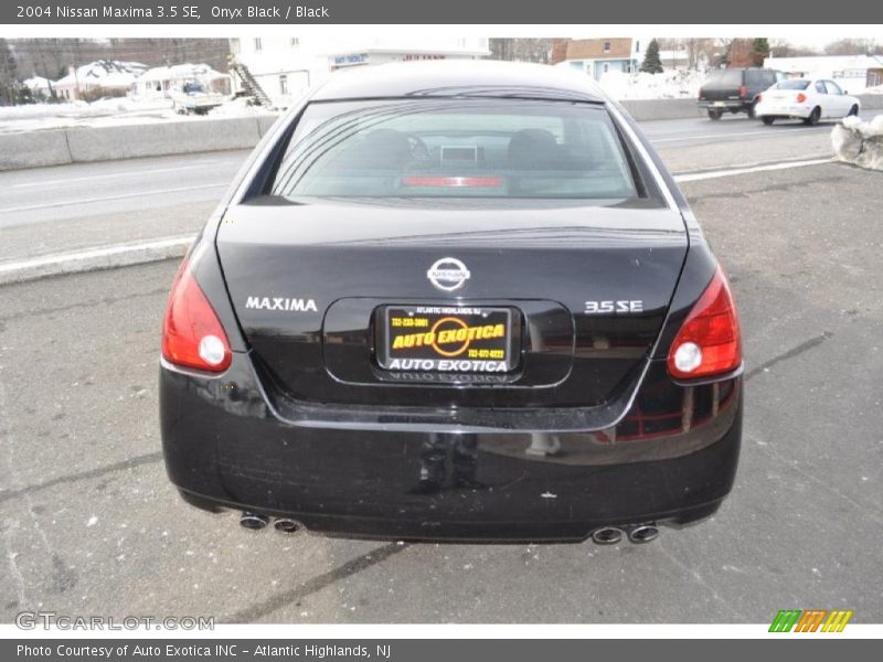 Onyx Black / Black 2004 Nissan Maxima 3.5 SE