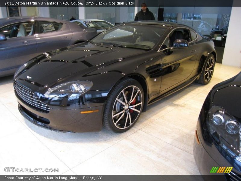 Front 3/4 View of 2011 V8 Vantage N420 Coupe