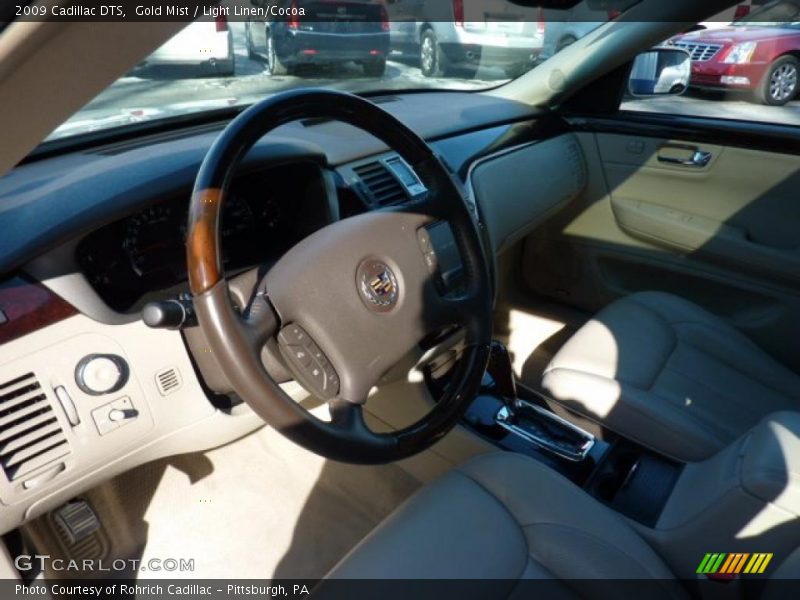 Gold Mist / Light Linen/Cocoa 2009 Cadillac DTS