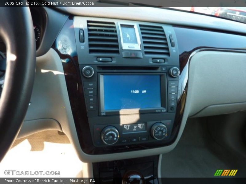 Gold Mist / Light Linen/Cocoa 2009 Cadillac DTS