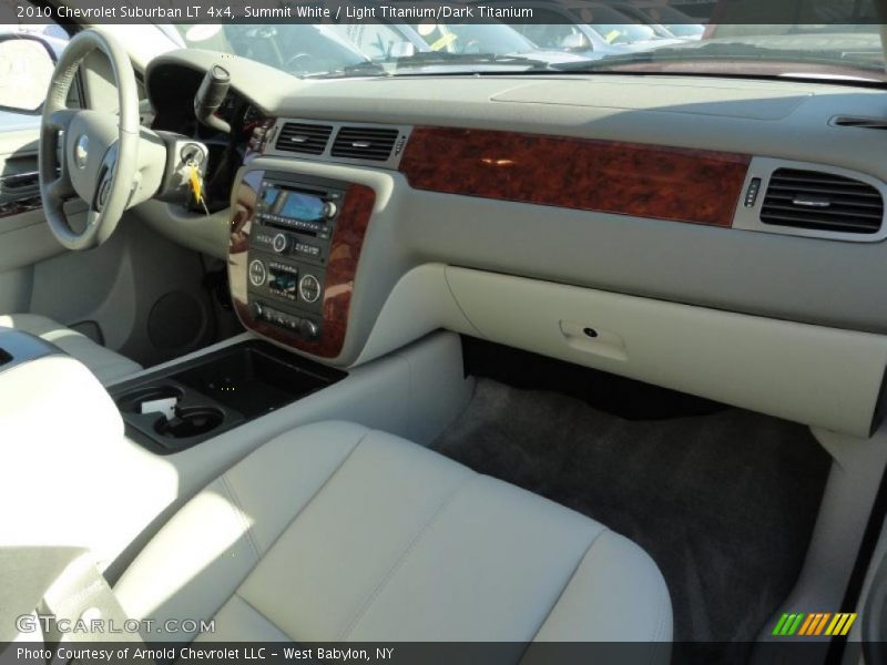 Summit White / Light Titanium/Dark Titanium 2010 Chevrolet Suburban LT 4x4