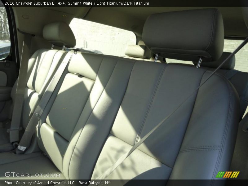 Summit White / Light Titanium/Dark Titanium 2010 Chevrolet Suburban LT 4x4