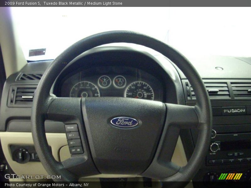 Tuxedo Black Metallic / Medium Light Stone 2009 Ford Fusion S