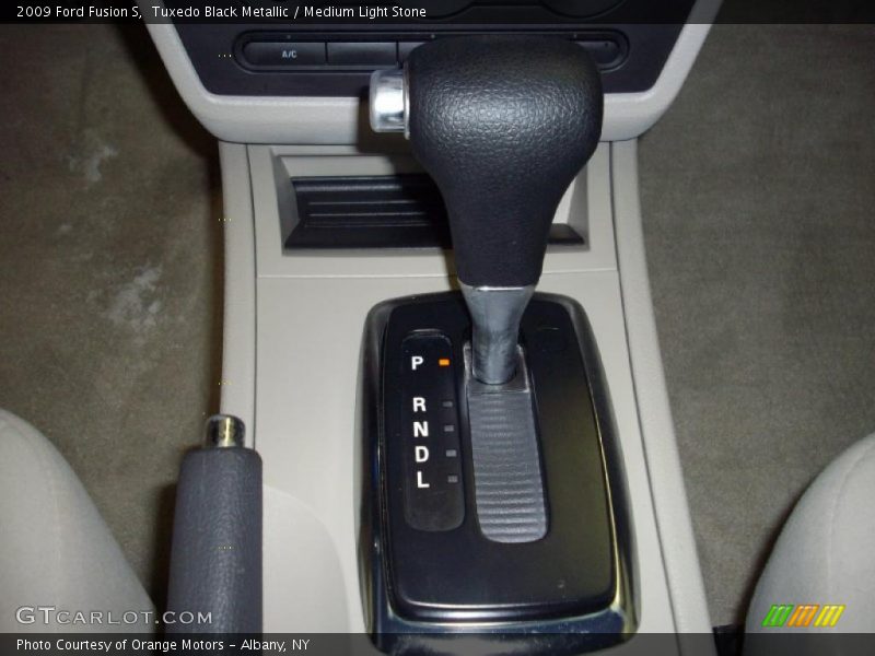  2009 Fusion S 5 Speed Automatic Shifter