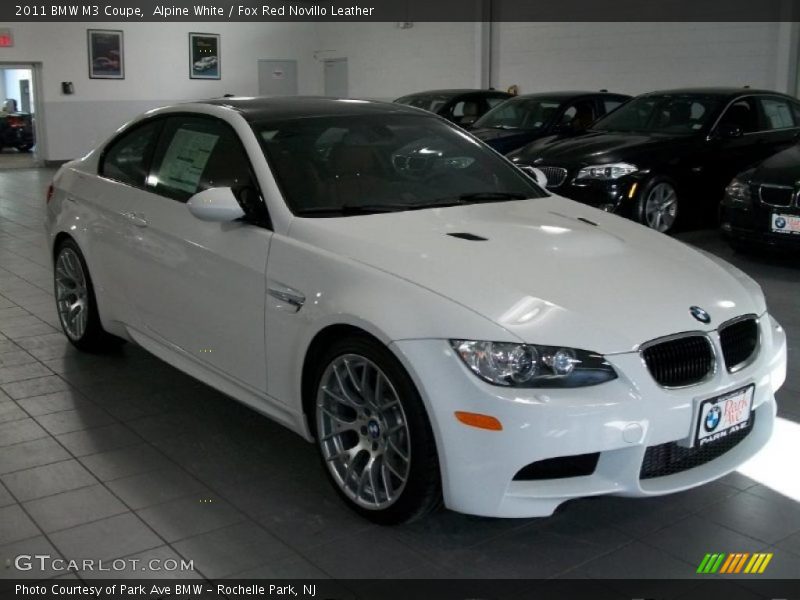 Front 3/4 View of 2011 M3 Coupe