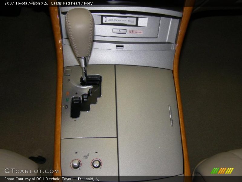 Cassis Red Pearl / Ivory 2007 Toyota Avalon XLS