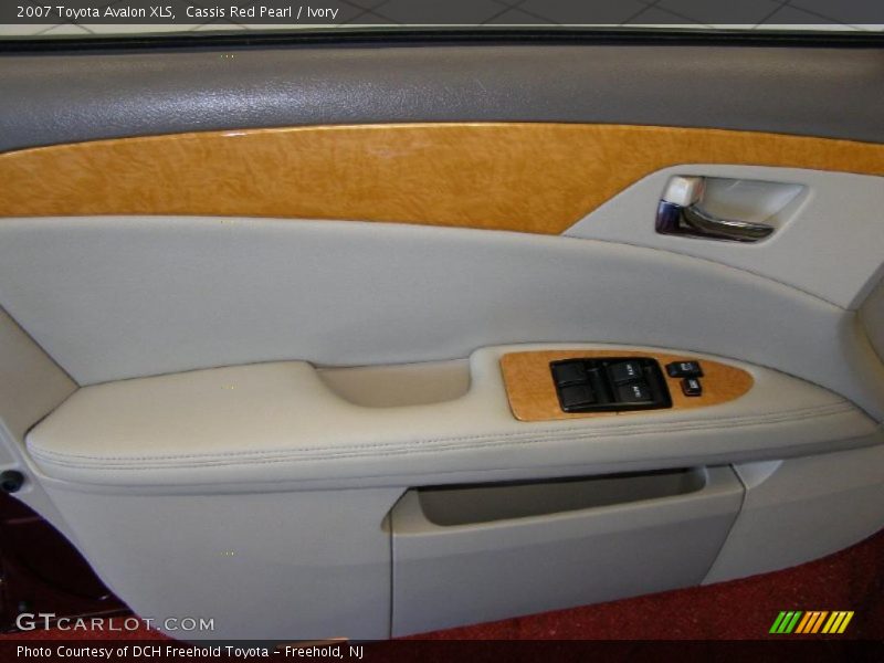 Cassis Red Pearl / Ivory 2007 Toyota Avalon XLS