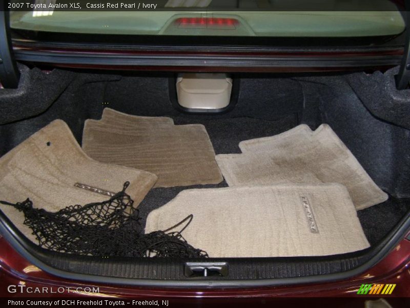 Cassis Red Pearl / Ivory 2007 Toyota Avalon XLS