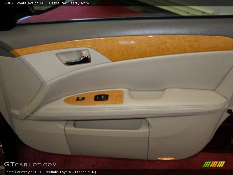 Cassis Red Pearl / Ivory 2007 Toyota Avalon XLS