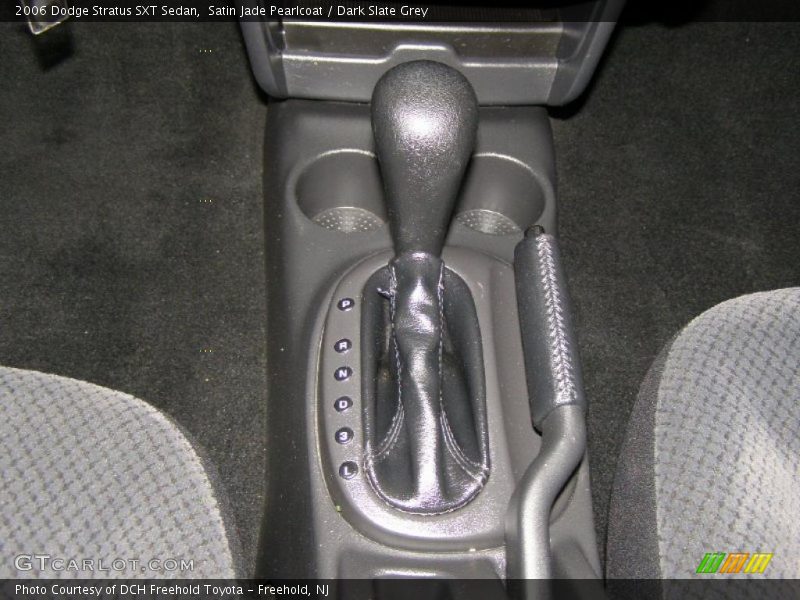 Satin Jade Pearlcoat / Dark Slate Grey 2006 Dodge Stratus SXT Sedan