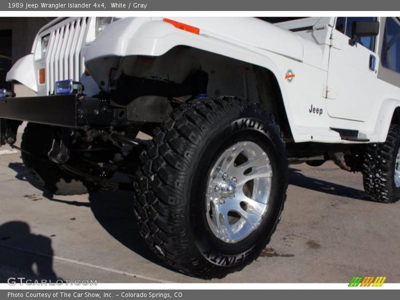 White / Gray 1989 Jeep Wrangler Islander 4x4