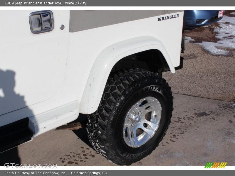 White / Gray 1989 Jeep Wrangler Islander 4x4