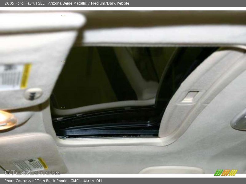 Arizona Beige Metallic / Medium/Dark Pebble 2005 Ford Taurus SEL