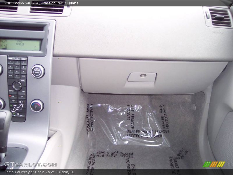 Passion Red / Quartz 2008 Volvo S40 2.4i