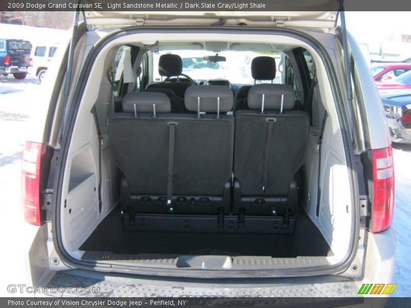 Light Sandstone Metallic / Dark Slate Gray/Light Shale 2009 Dodge Grand Caravan SE